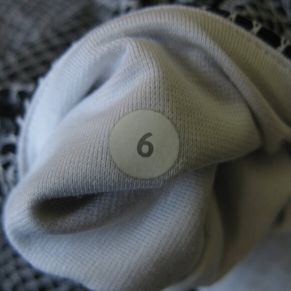 Lululemon Fall Net leggings size 6 *EUC - Picture 11 of 11